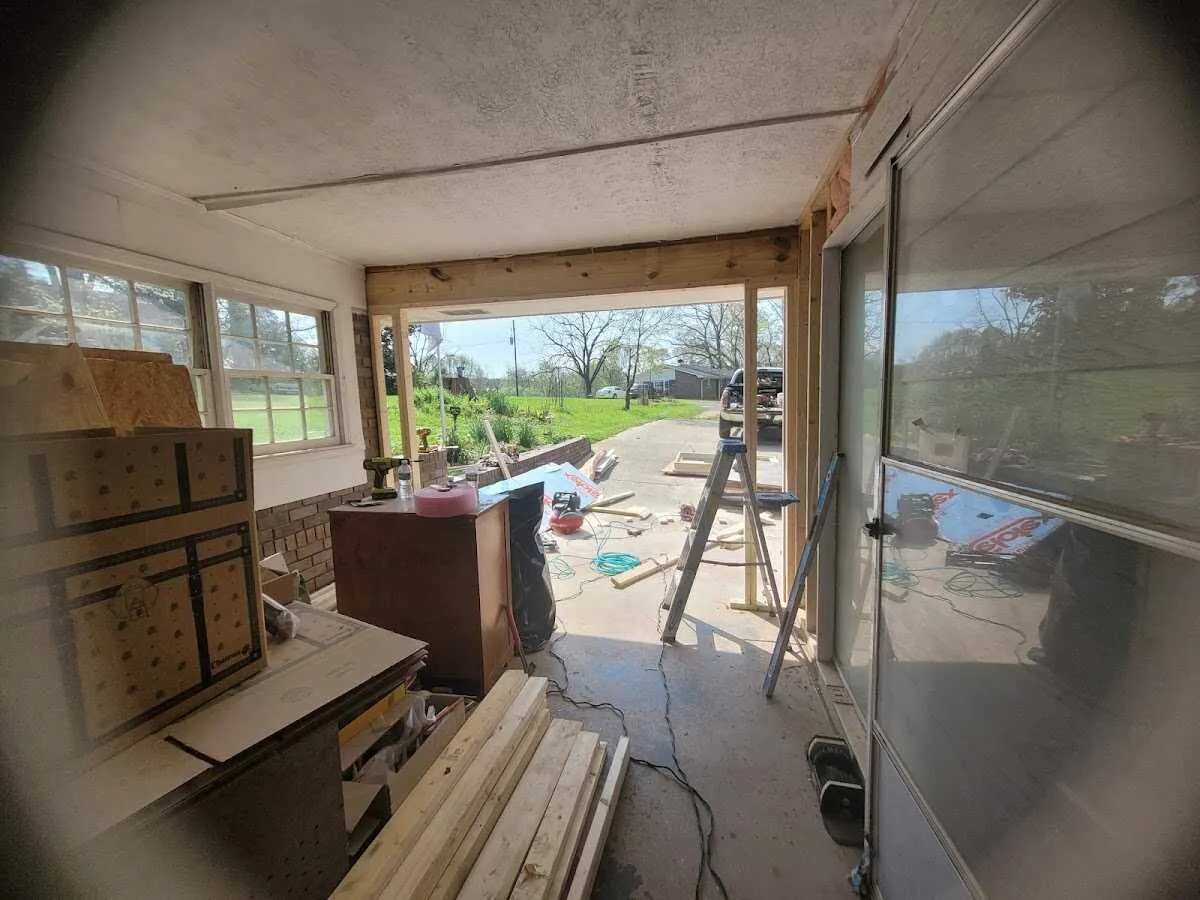 Air movers and dehumidifier for Water Mitigation Services in St. Charles